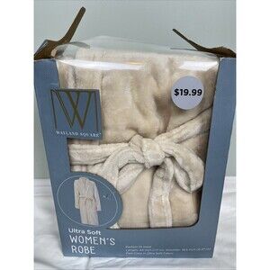 Wayland Square‎ Ultra Soft Women's Cream Plush Robe Length 44” Shoulder 18.5”